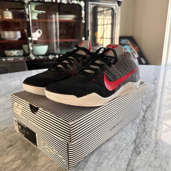 Kobe 11 used size 10 - Picture 1 of 11